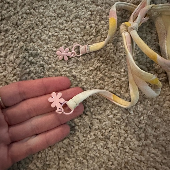 bikini - Picture 3 of 6